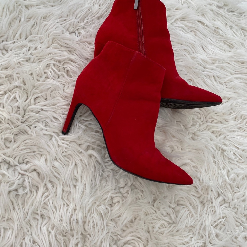 Red Boots - Picture 2 of 2